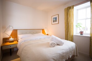 East Dell | Egyptian cotton sheets, premium bedding, individually decorated - The Dell of Abernethy (Nethy Bridge)