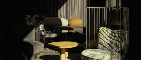 Bar (in der Unterkunft)