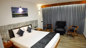 Executive Double Room - Diganta Resort (Kheda)