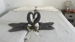 1 chambre, bureau, Wi-Fi, draps fournis