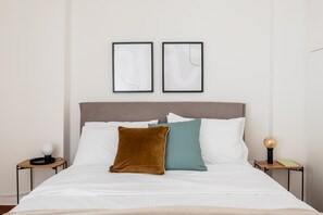 3 bedrooms, desk, blackout curtains, iron/ironing board - Faliro Sunlit 3BR Apartment (Palaio Faliro)