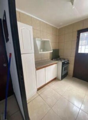 Private kitchen - Casa 3 d /2 B Zona 4 Esquina (San Bernardo)