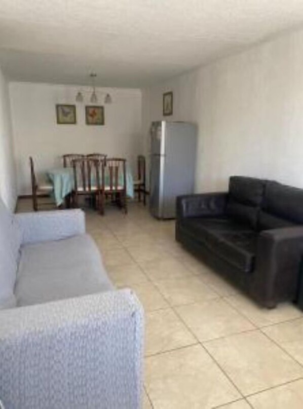 Living area - Casa 3 d /2 B Zona 4 Esquina (San Bernardo)