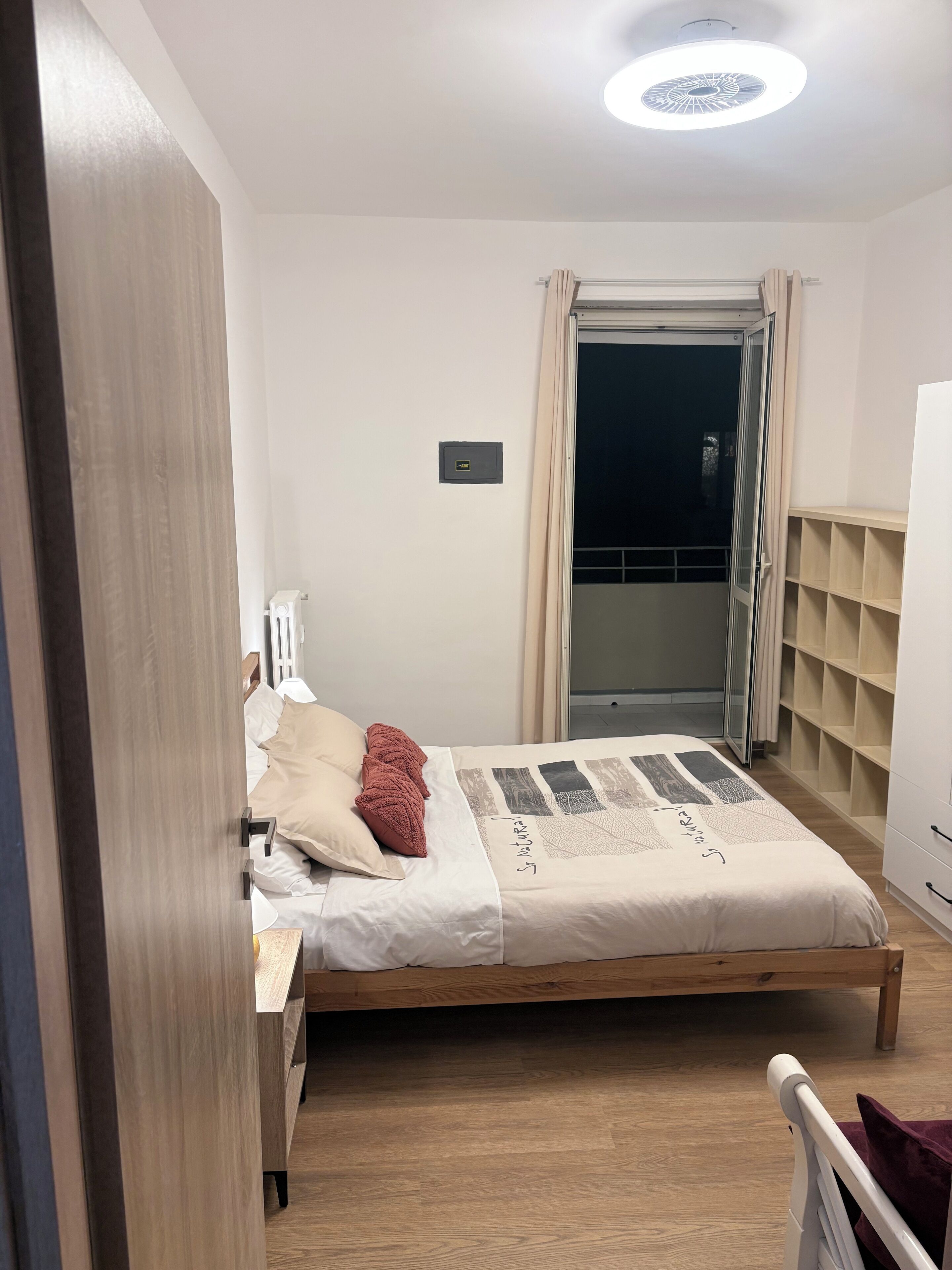 1 chambre, fer et planche à repasser, Wi-Fi gratuit, draps fournis
