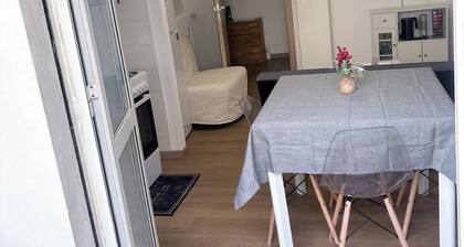 ApartUry at TorinoMetroStop