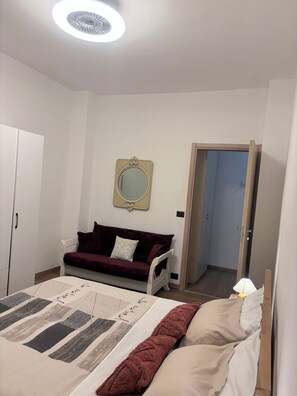 1 bedroom, iron/ironing board, free WiFi, bed sheets - ApartUry at TorinoMetroStop (Torino)