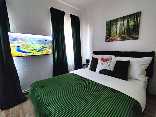 1 bedroom, free WiFi, bed sheets