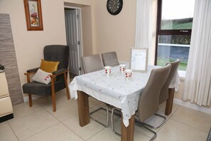 House | Dining