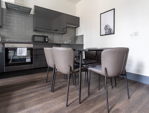 Apartment | Private kitchen - Water Street Aparthotel  (Liverpool)