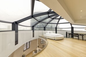 Egyptian cotton sheets, premium bedding, pillow-top beds - Chic penthouse Grand-Place (Brussels)