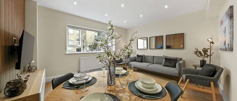 تناول الطعام