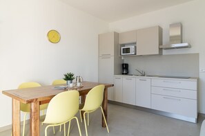 Fridge, microwave, oven, dishwasher - Limone by Garda FeWo (Tignale)