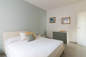 1 bedroom, iron/ironing board, free WiFi, bed sheets - Limone by Garda FeWo (Tignale)