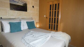 Superior Double Room | Iron/ironing board, free WiFi