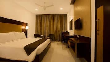 1 bedroom, in-room safe, iron/ironing board, free WiFi