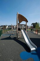 Área de juegos infantiles al aire libre