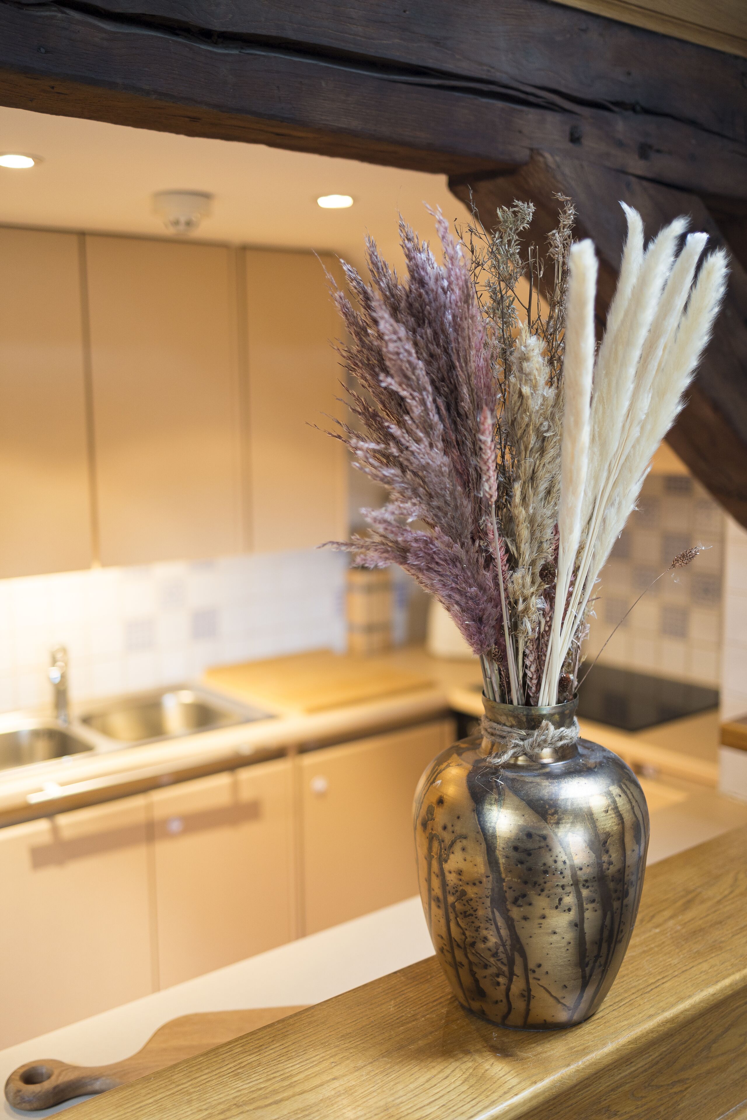 Apartamento premium | Cozinha privada | Geladeira grande, micro-ondas, fogão, cooktop