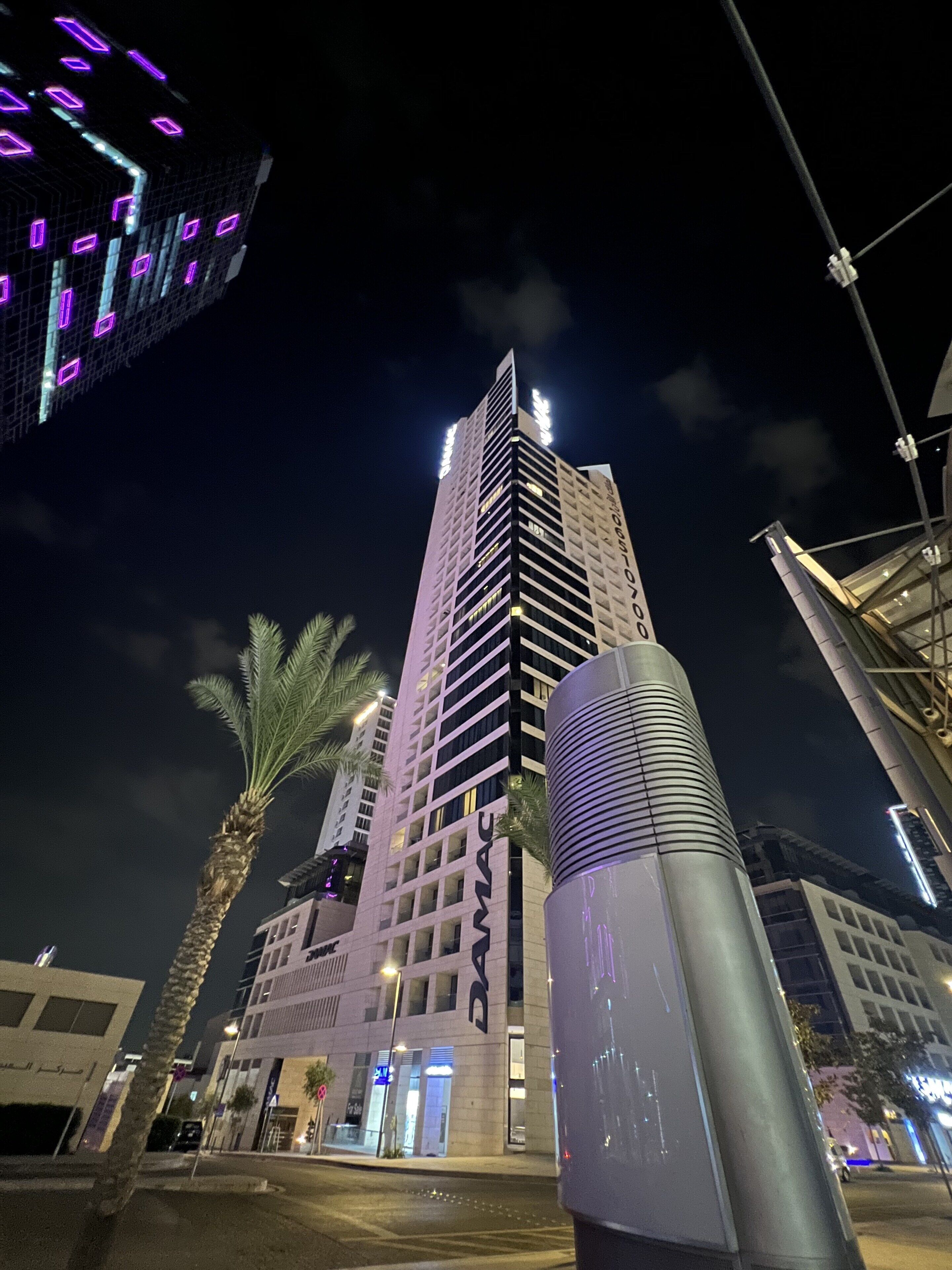 المنشأة من الخارج