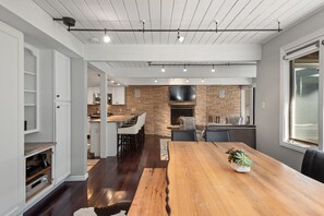 Lejlighed - 2 soveværelser | Privat køkken | Køleskab, ovn, kaffe-/temaskine, brødrister