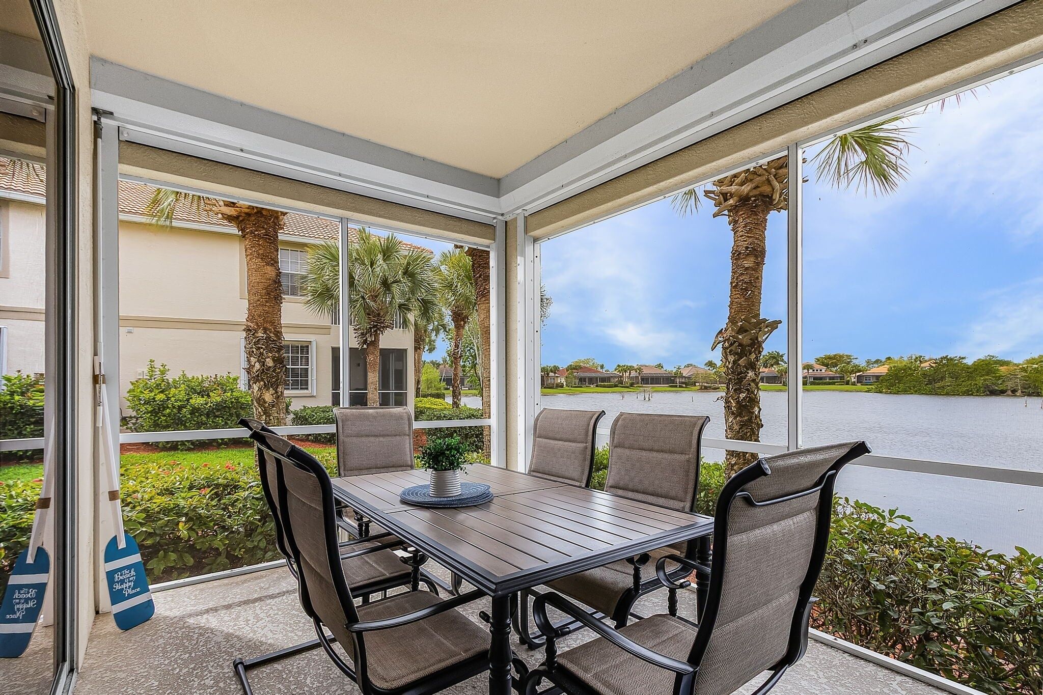 Condo, 2 Bedrooms | Dining