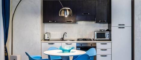 Superior Studio, City View (Rialto) | Private kitchen
