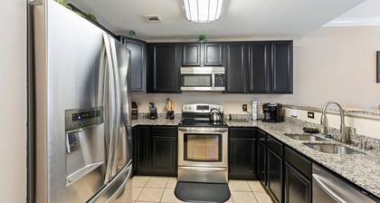 Sleepy Bear Getaway 1 Bedroom Condo by RedAwning