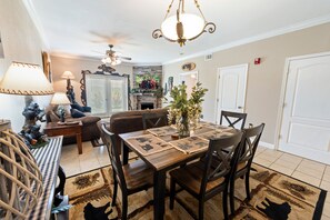 Condo, 1 Bedroom | Dining