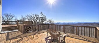 3 Mi to Sugar Mtn Slopes! Condo w/ Hot Tub & Pool