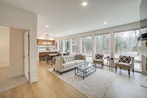 Talo (4 Bedrooms) | Sisätilat