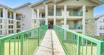 Lovely Branson Condo: On-site Golf & Fishing