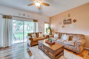 Apartment (3 Bedrooms) | Interior - 4 Mi to Disney: Emerald Island Resort Home! (Kissimmee)