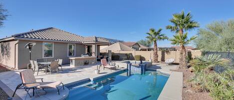 House (3 Bedrooms) | Front of property