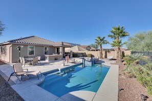House (3 Bedrooms) | Front of property