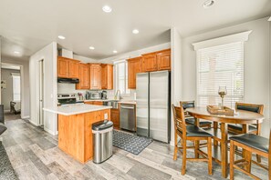 Casa (2 Bedrooms) | Cocina privada | Cafetera o tetera y papel de cocina