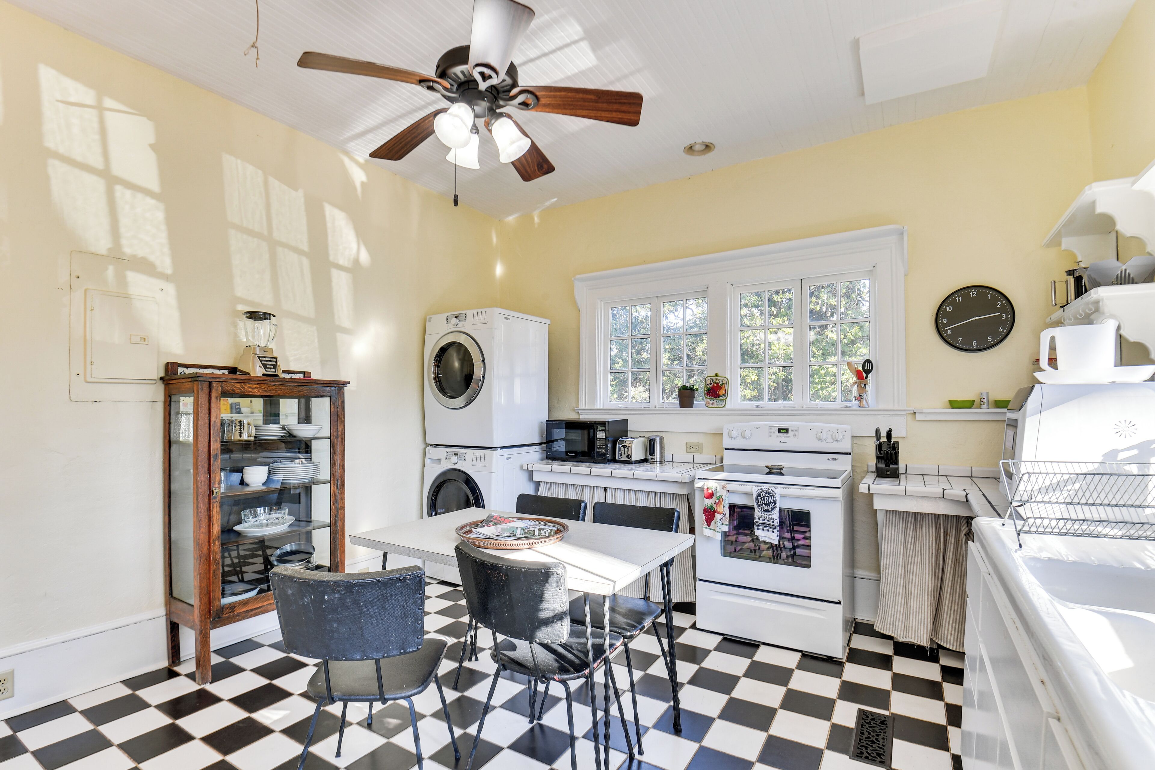 Cottage (2 Bedrooms) | Interior