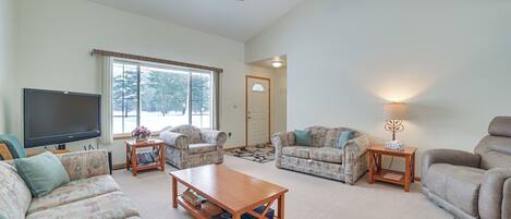 House (3 Bedrooms) | Front of property