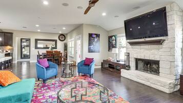 House (4 Bedrooms) | Interior