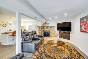 Apartment (1 Bedroom) | Interior - Pet-friendly Woodbridge Retreat Near Potomac Mills (Woodbridge)