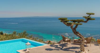 Golden July Luxury Villa. An estate in Greece for unforgetable holidays!