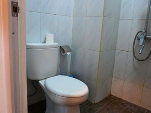 Gemeinsamer Standard-Schlafsaal | Badezimmer