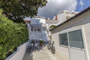 Apartment (Mini - parking - R1(2) s balkonom) | Exterior
