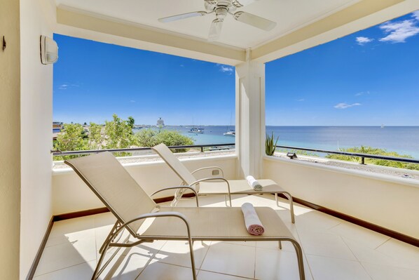 Property grounds - Sea Star - Coastal Bliss at Bonaire's Waterfront (Kralendijk)