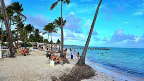 Sun-loungers, beach towels