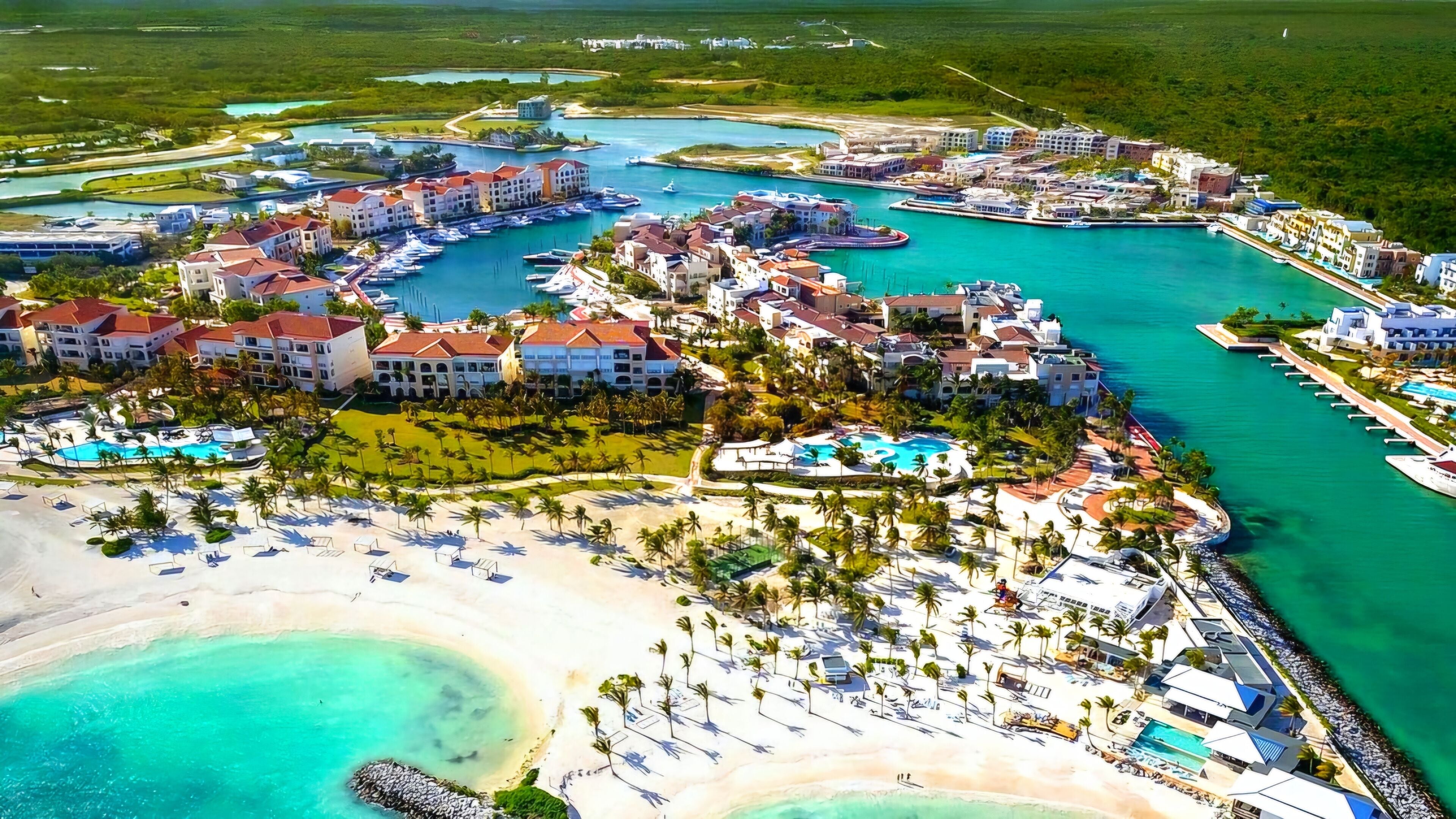 Sun loungers, beach towels