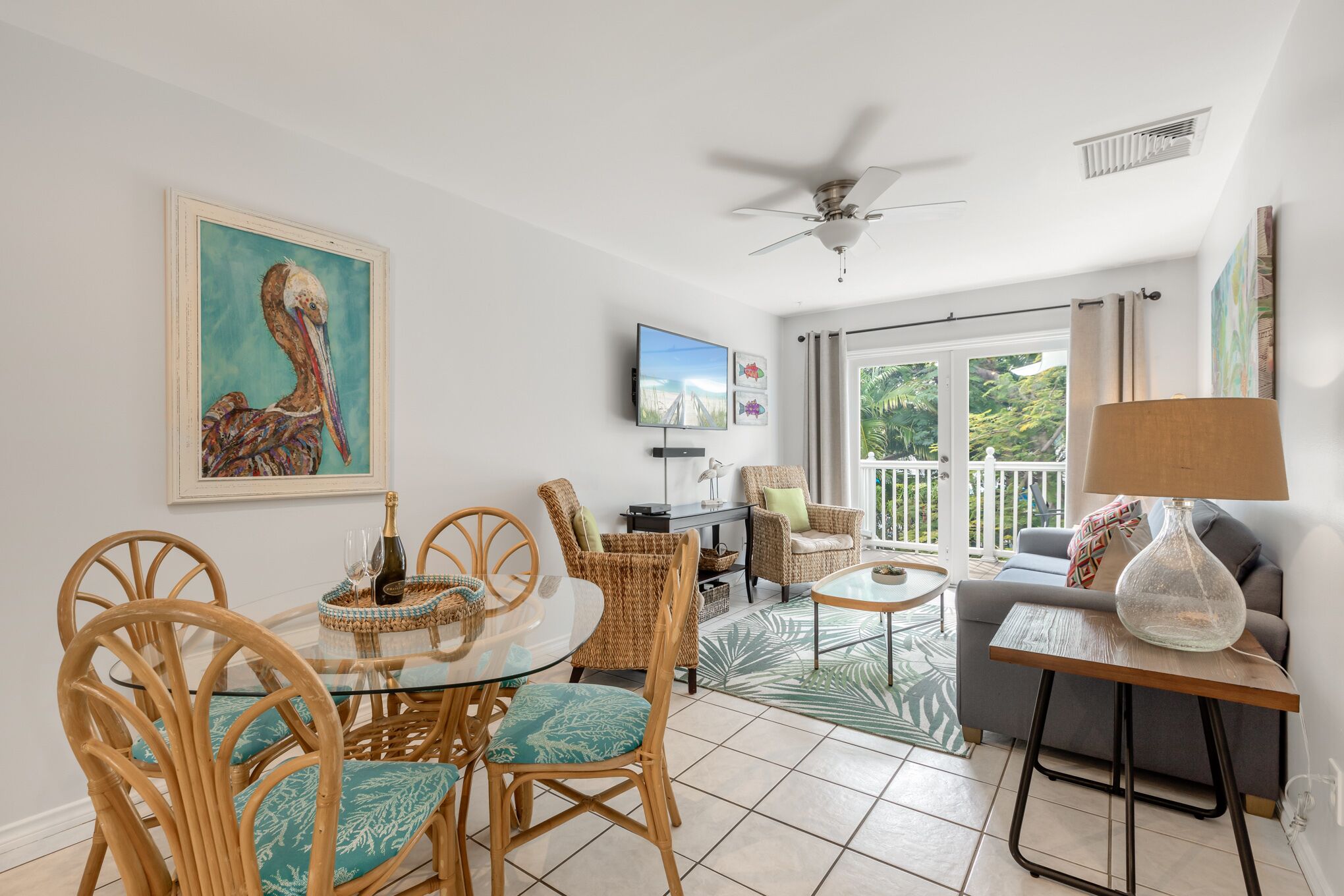 THE PELICAN PEARL ~ Charming 2 BR/1 Ba Condo in Truman Annex!