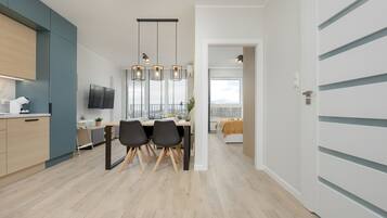 Ketuhar gelombang mikro, mesin basuh pinggan mangkuk