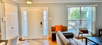 Peaceful Escape: 3-Bedroom with 2.5 Bathroom