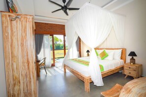 2 bedrooms, iron/ironing board, WiFi, bed sheets - Peaceful, Sunny, Rice paddies Ubud 2Br @Alisa
(Tampaksiring, kabupaten Gianyar)