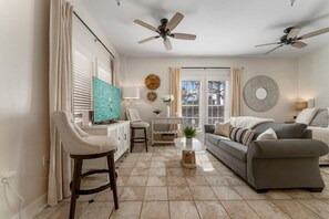 TV - "Sea Breeze 213" Sleeps 4-Next to Rosemary Beach (Rosemary Beach)