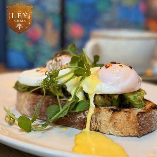 Esmorzar diari anglès (15.00 GBP per persona) 